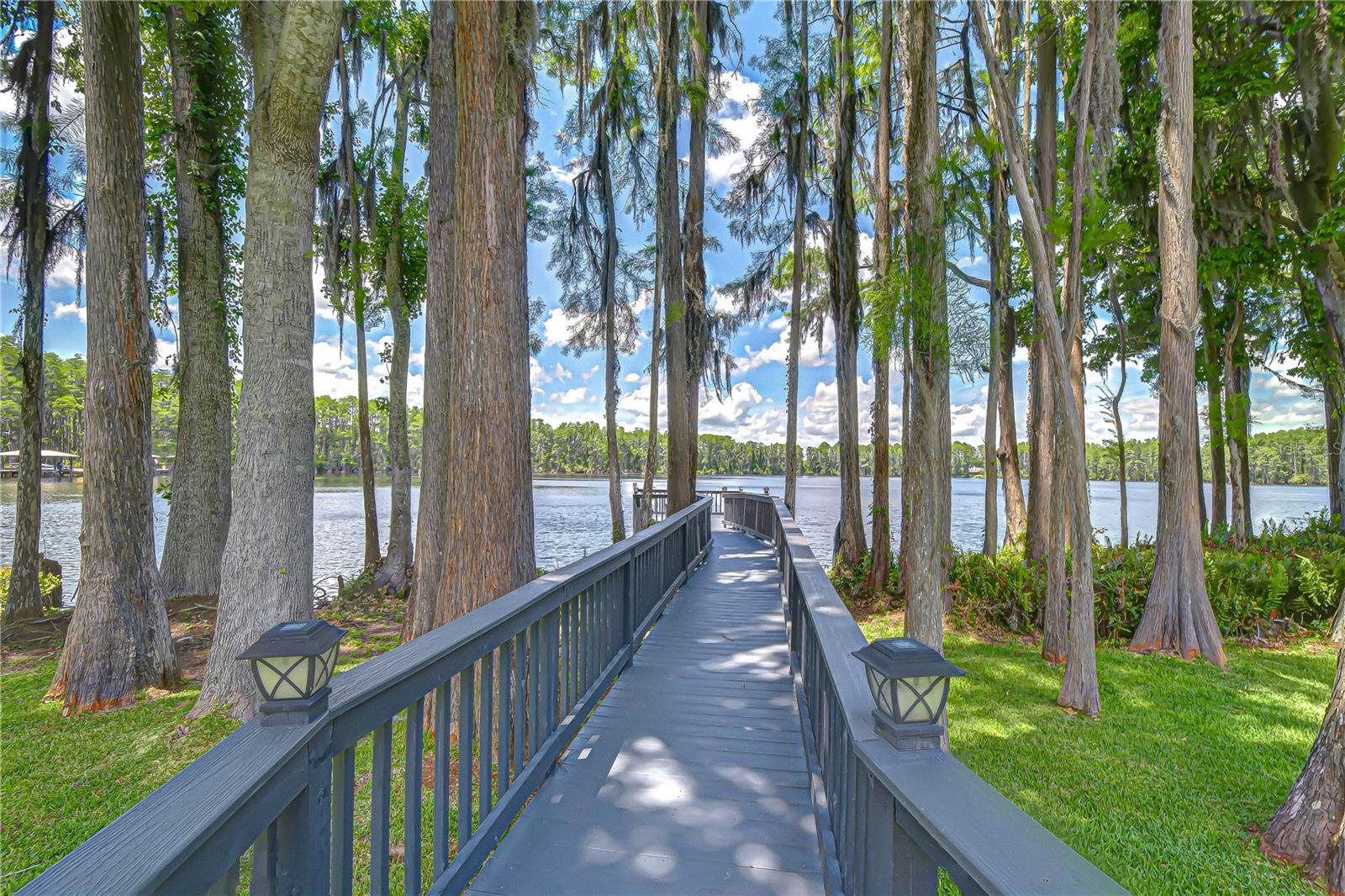 20915 LAKE VIENNA DR — photo 40