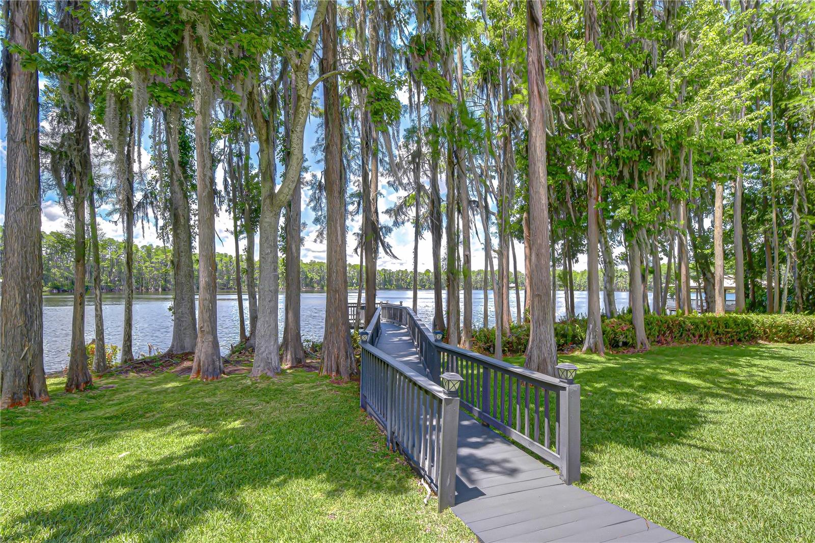20915 LAKE VIENNA DR — photo 38