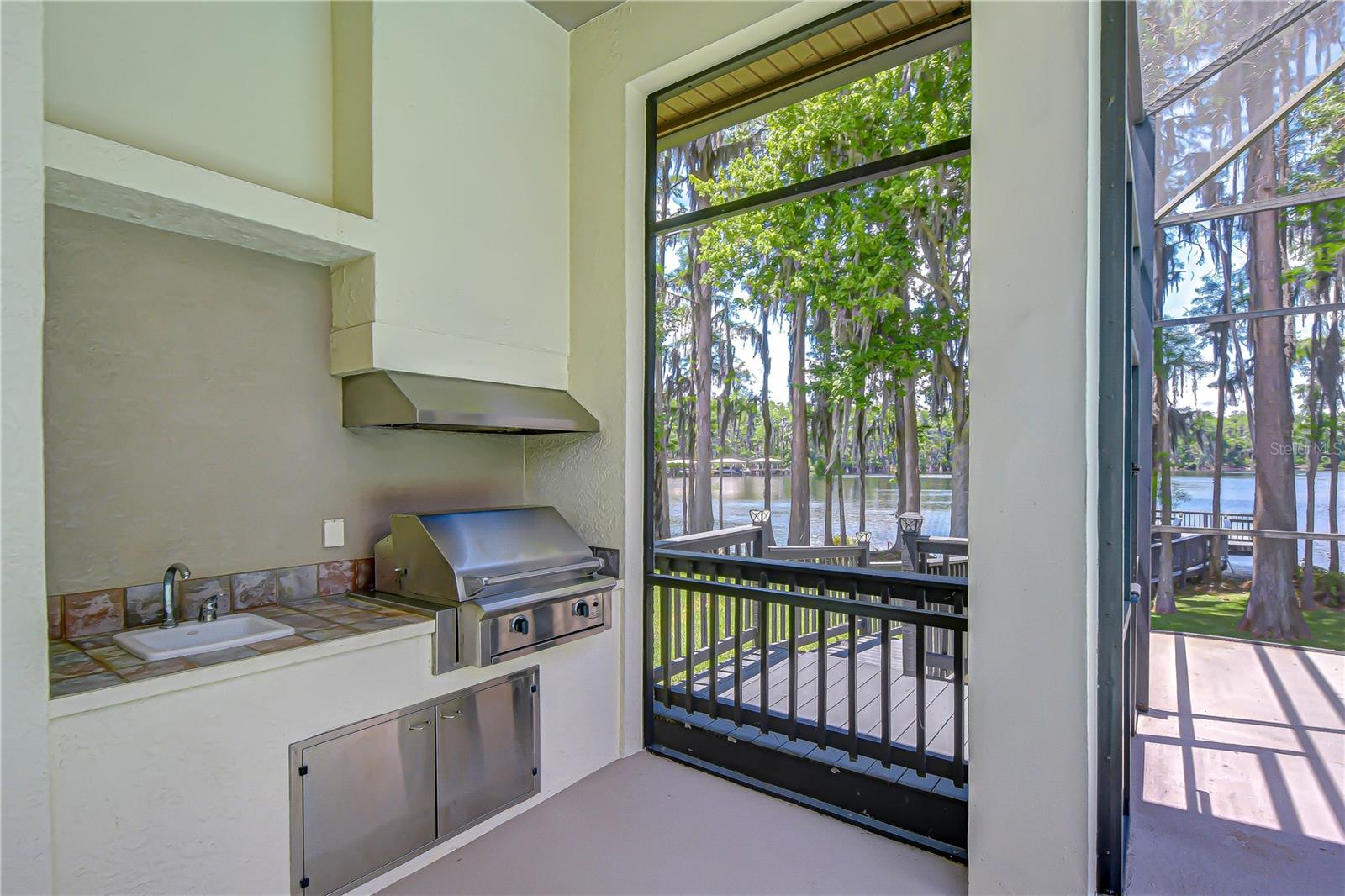 20915 LAKE VIENNA DR — photo 35