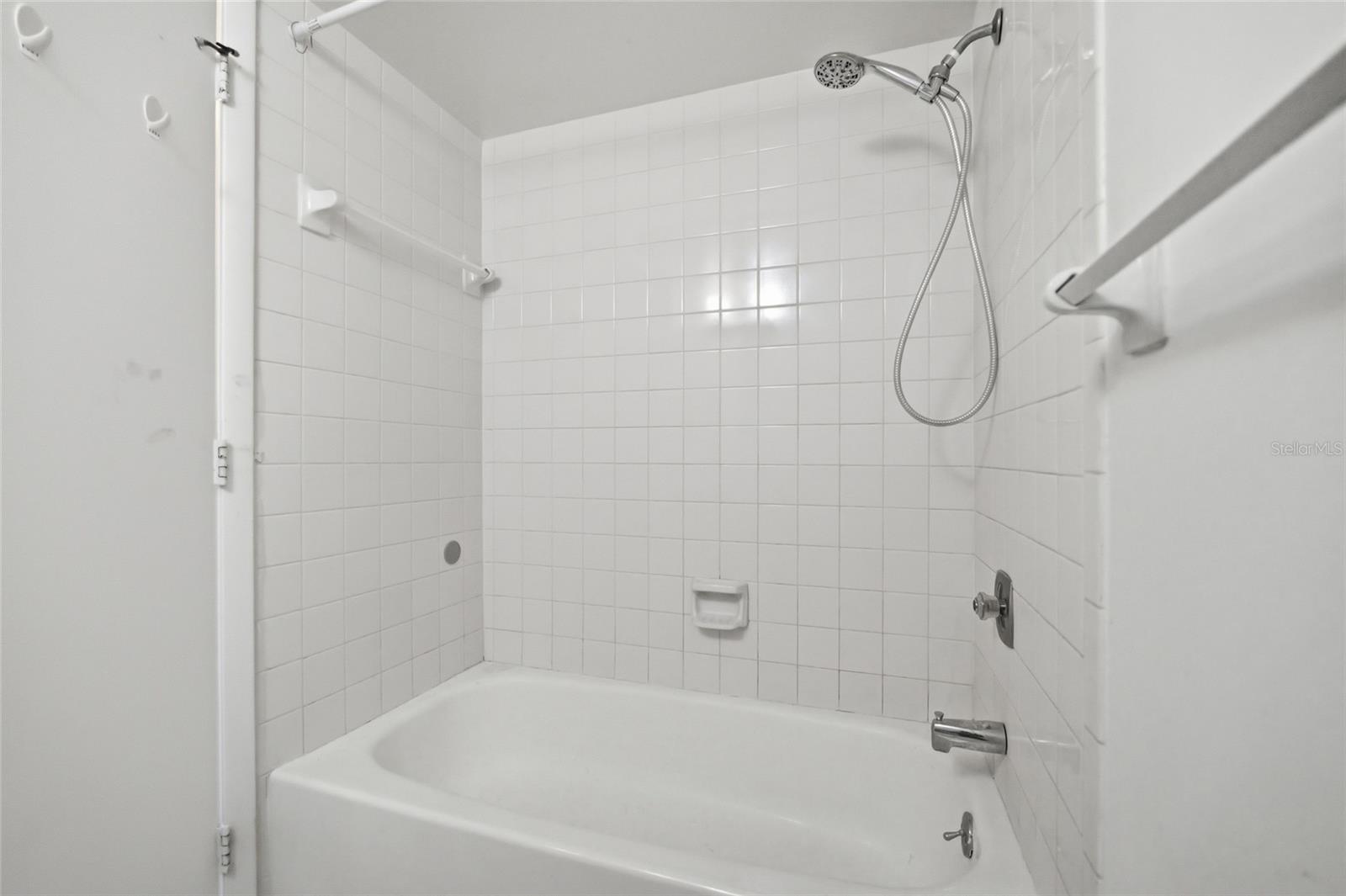 130 CYPRESS LN #130 — photo 17