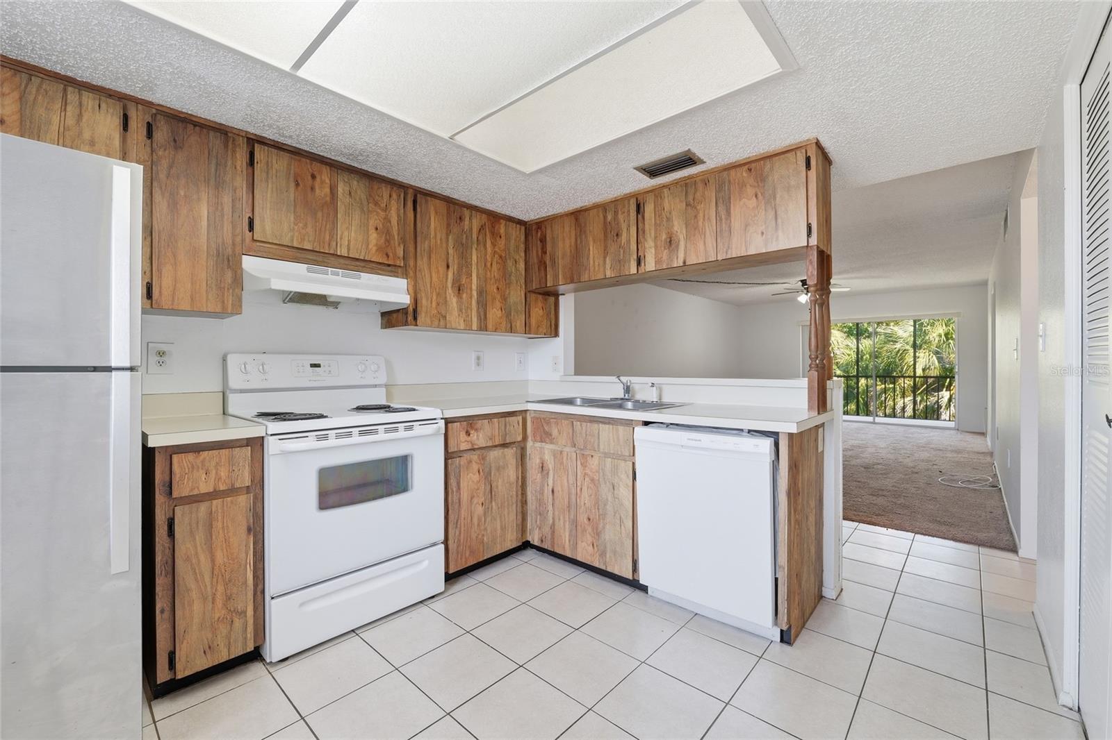 130 CYPRESS LN #130 — photo 7