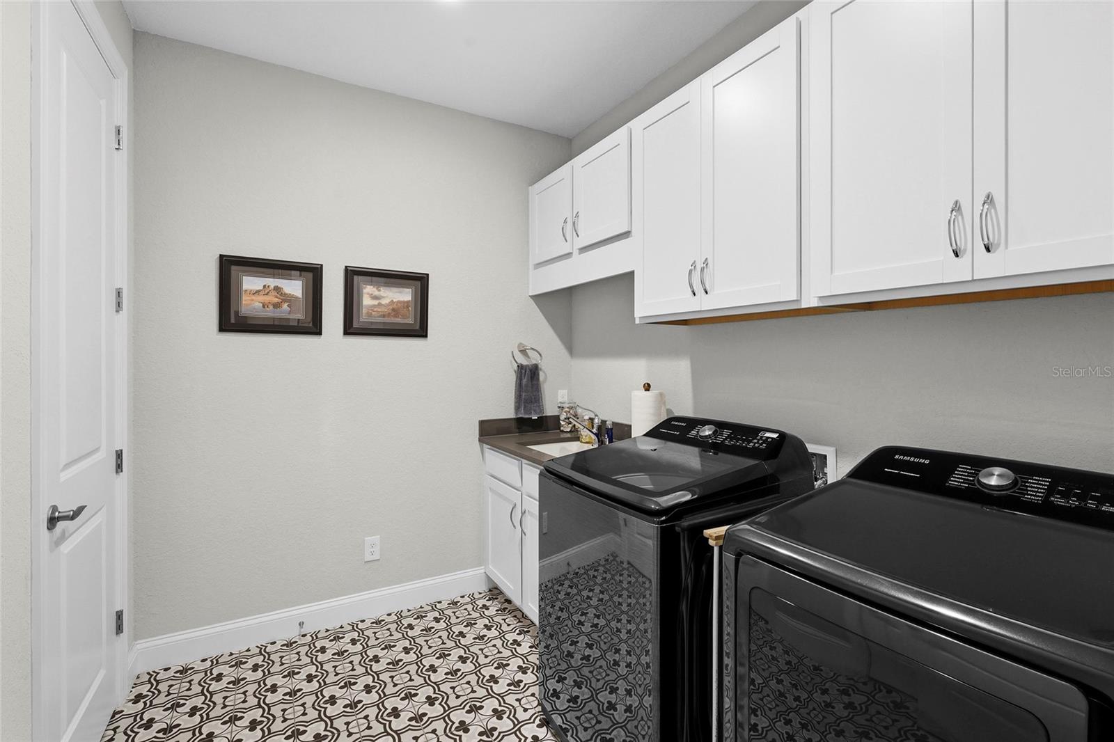 617 MISTIFLOWER CIR — photo 34