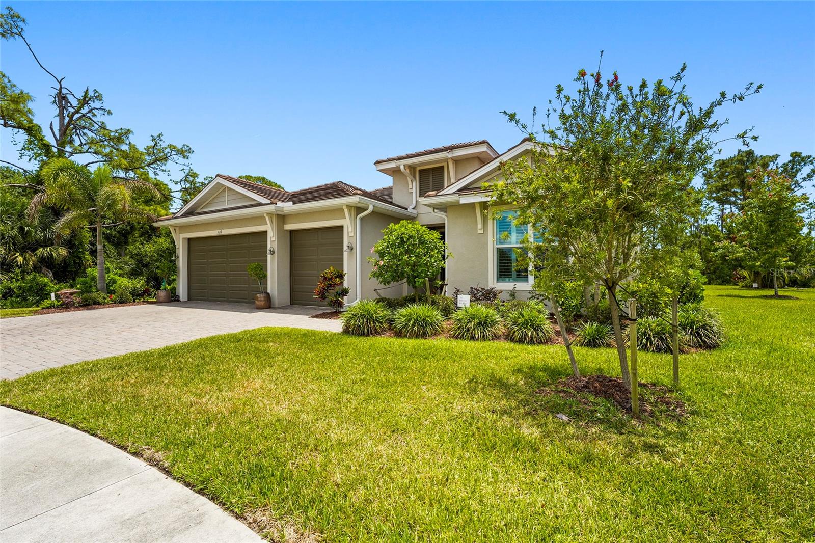 617 MISTIFLOWER CIR — photo 41