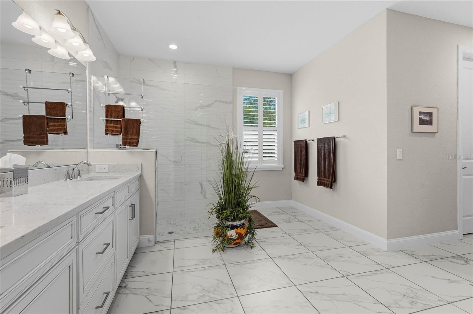 617 MISTIFLOWER CIR — photo 25