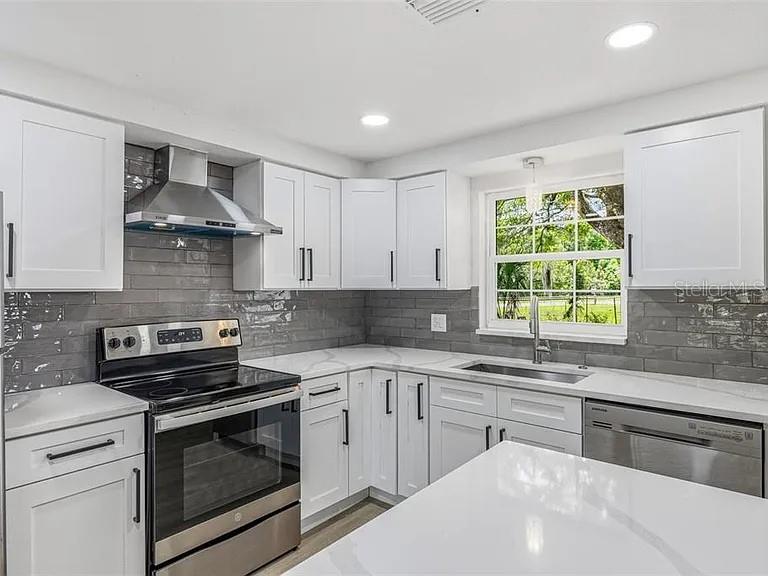39252 HEIGHTS AVE — photo 5