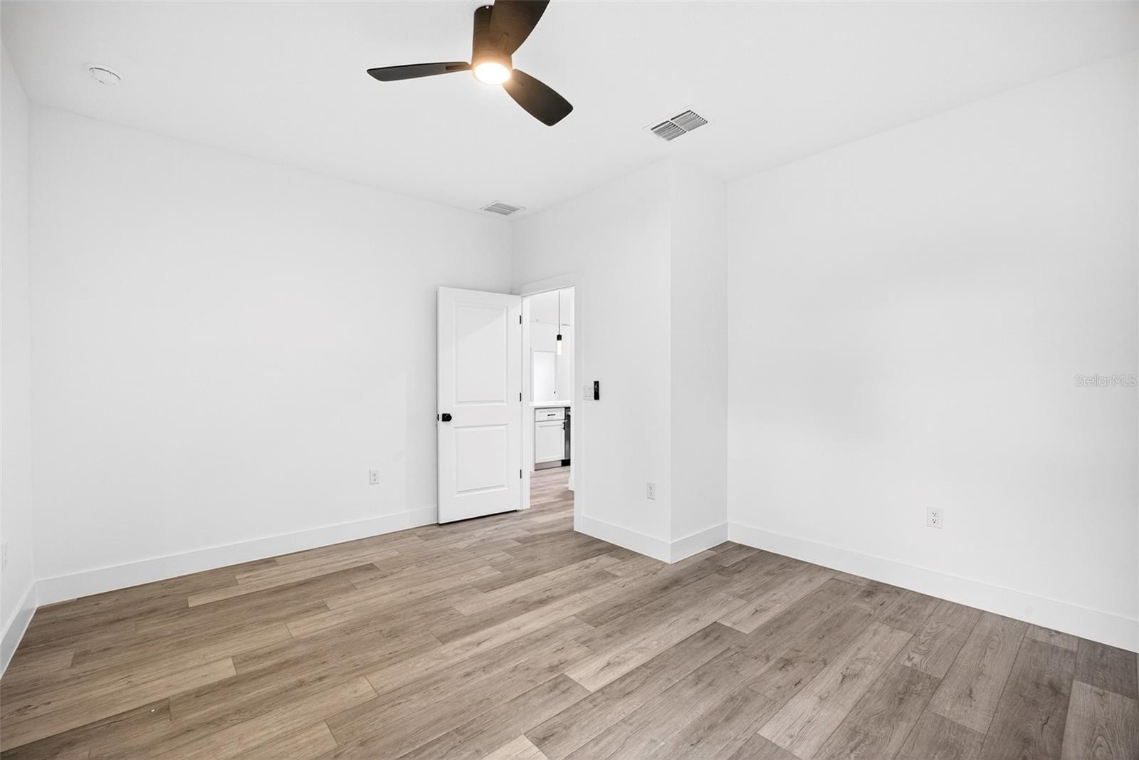 3288 TISHMAN AVE — photo 18
