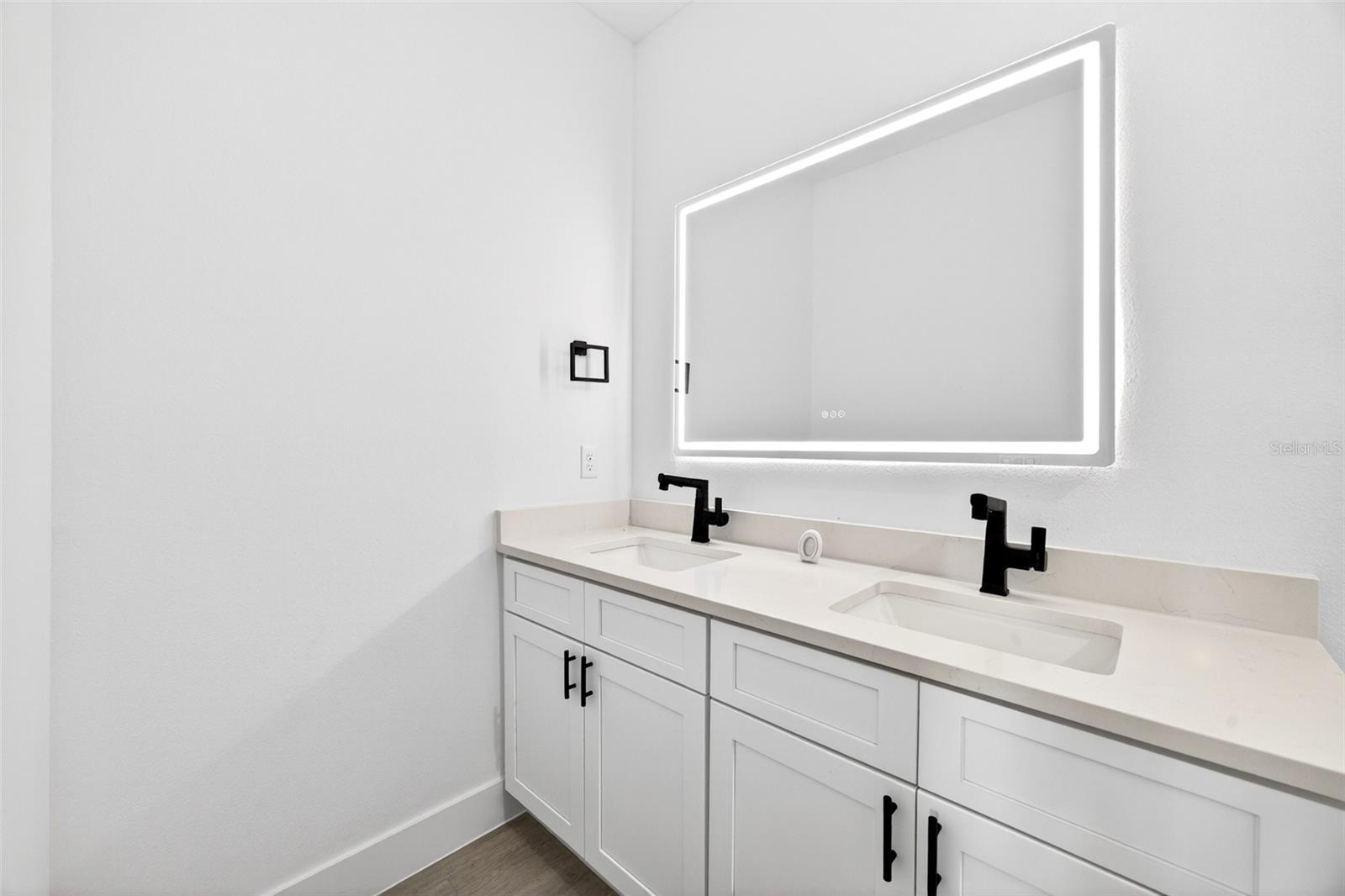 3288 TISHMAN AVE — photo 12