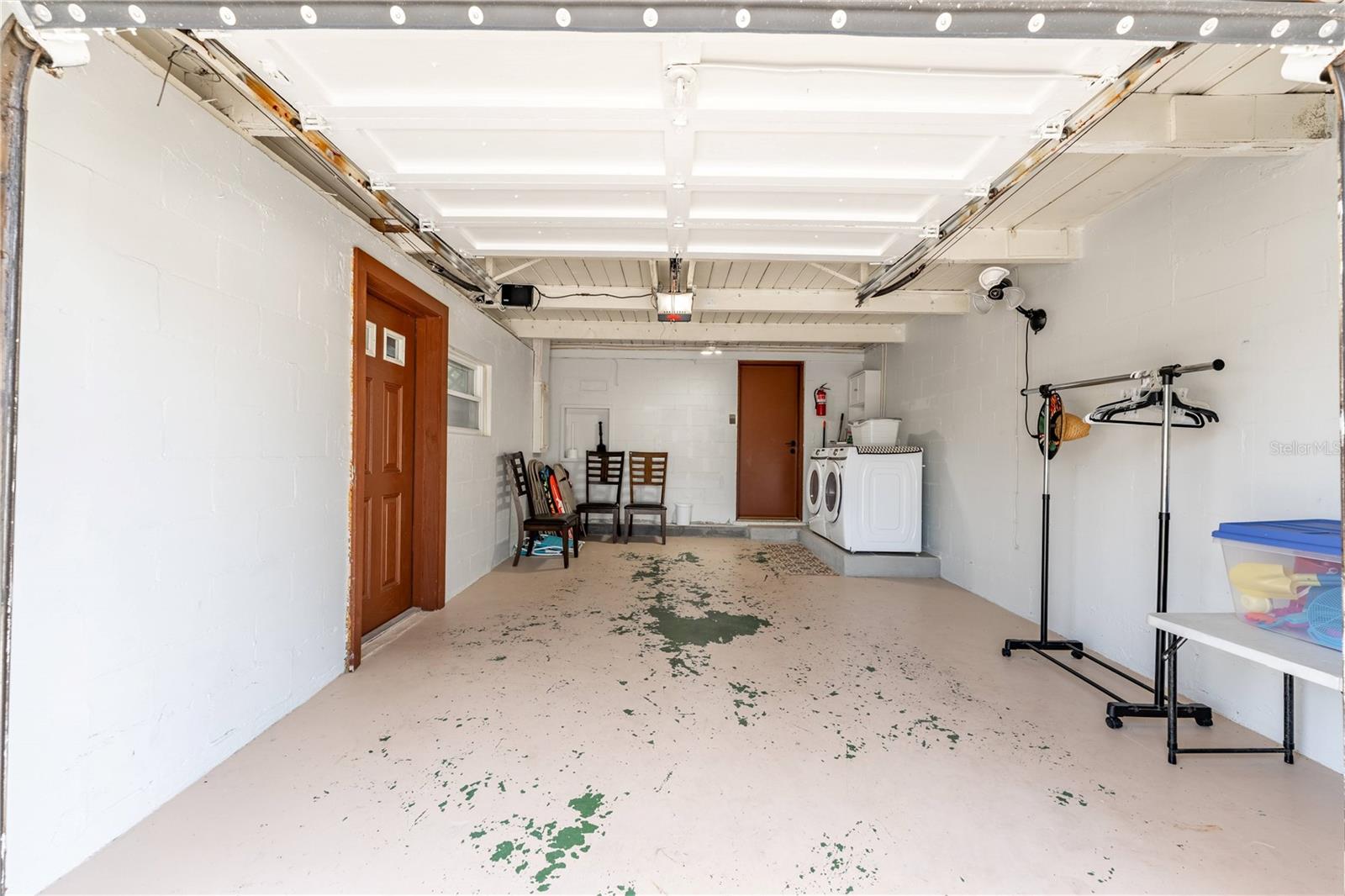 138 PEARL AVE — photo 33