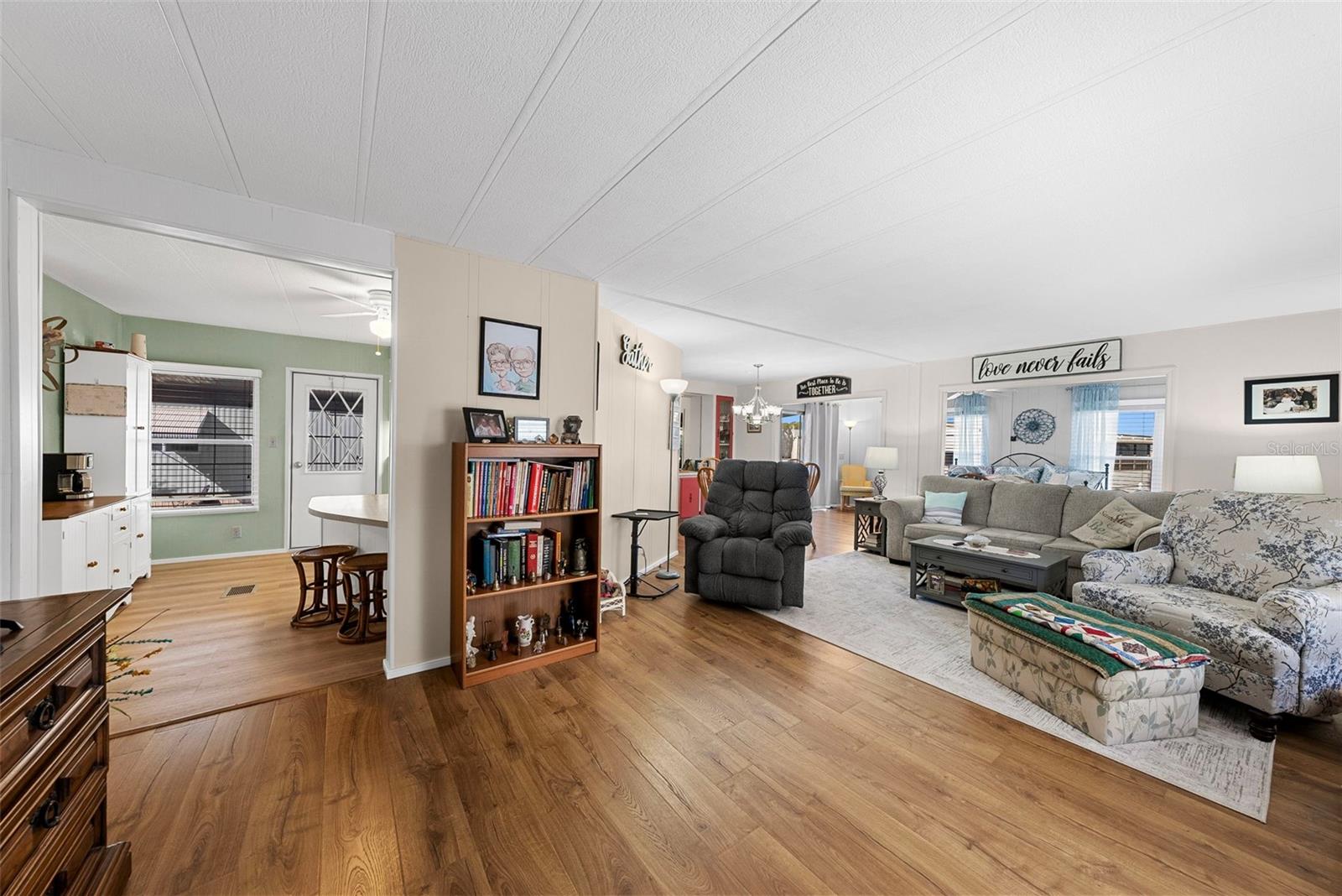 177 S FIJI CIR — photo 19