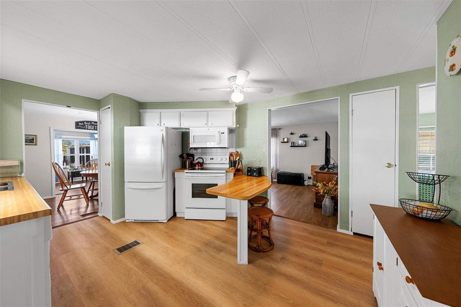 177 S FIJI CIR — photo 4