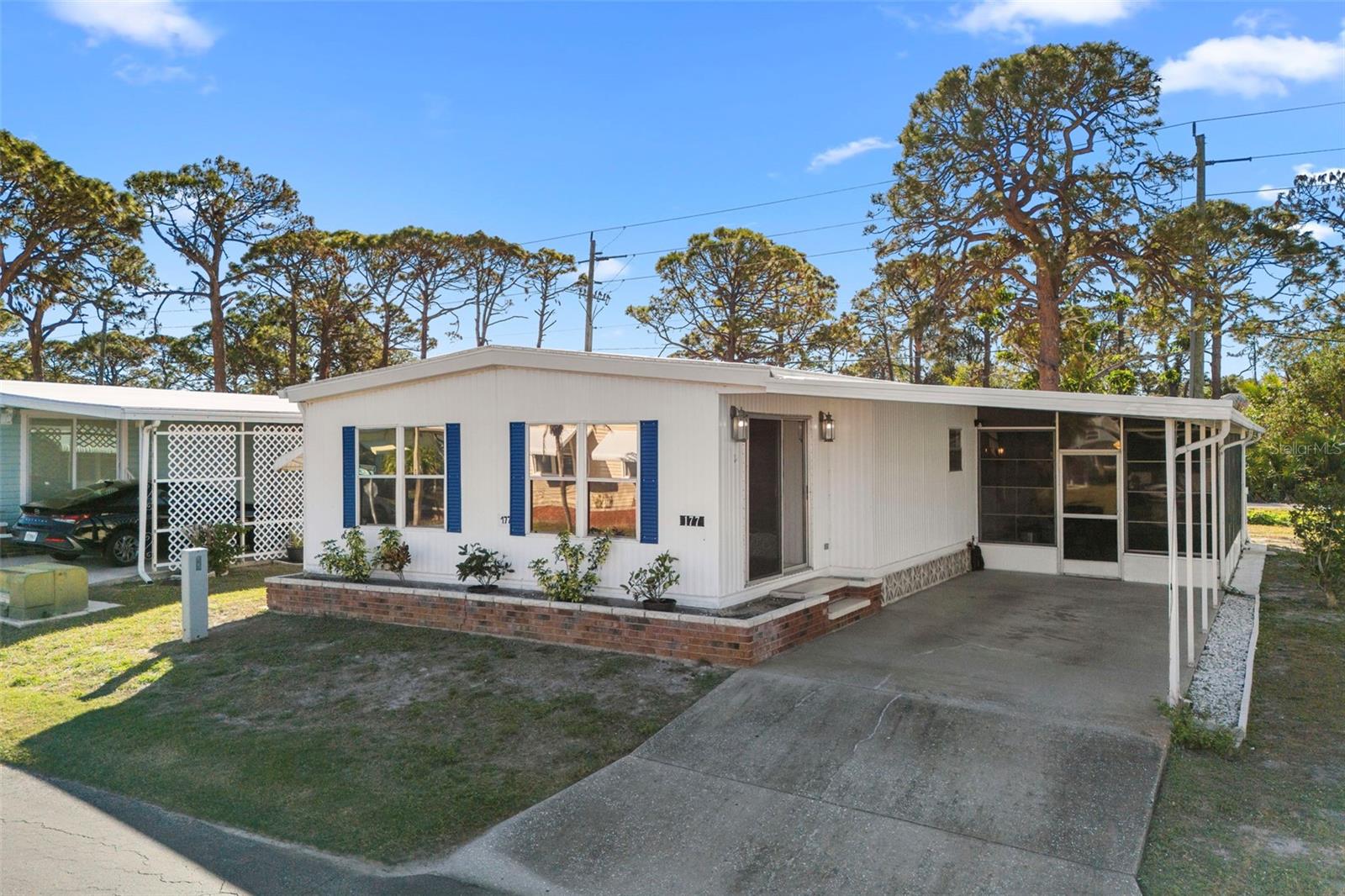 177 S FIJI CIR — photo 2