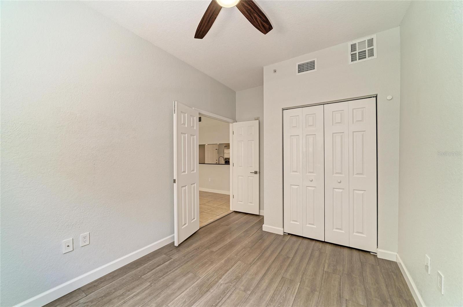 1064 N TAMIAMI TRL #1304 — photo 16