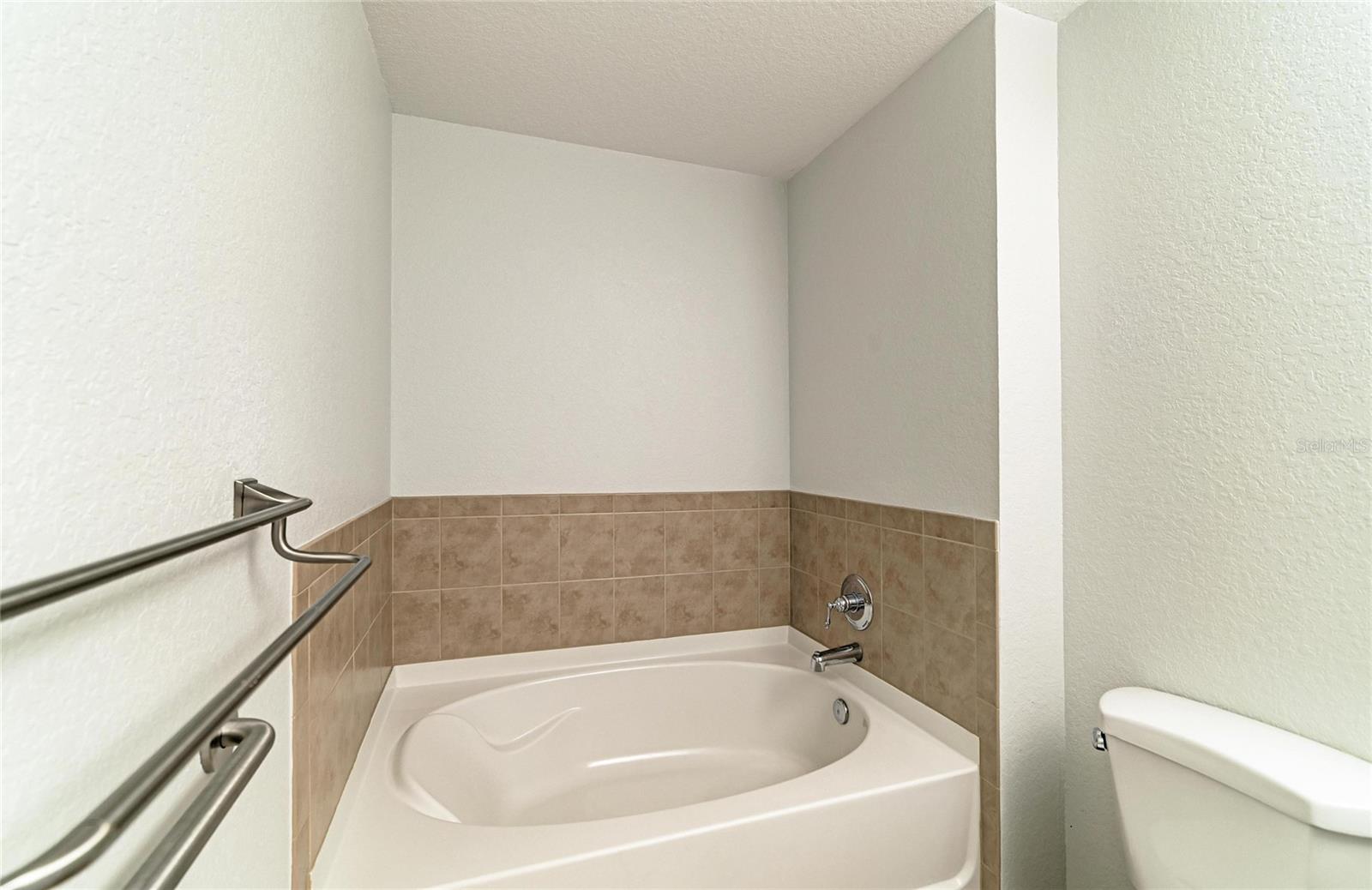 1064 N TAMIAMI TRL #1304 — photo 19