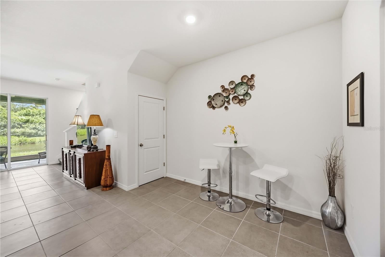 8652 MILESTONE DR — photo 9