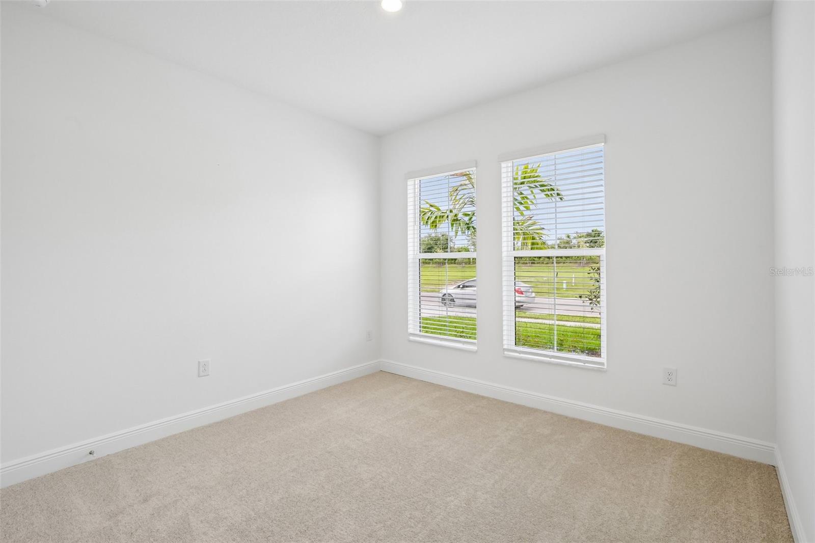 7574 HAWKSTONE DR — photo 16