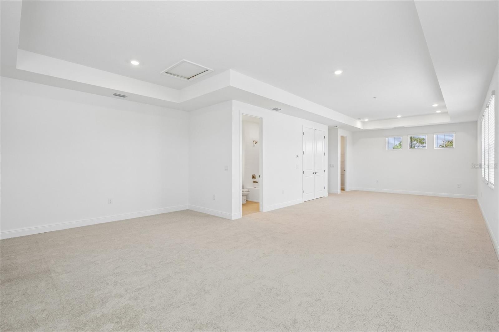 7574 HAWKSTONE DR — photo 34