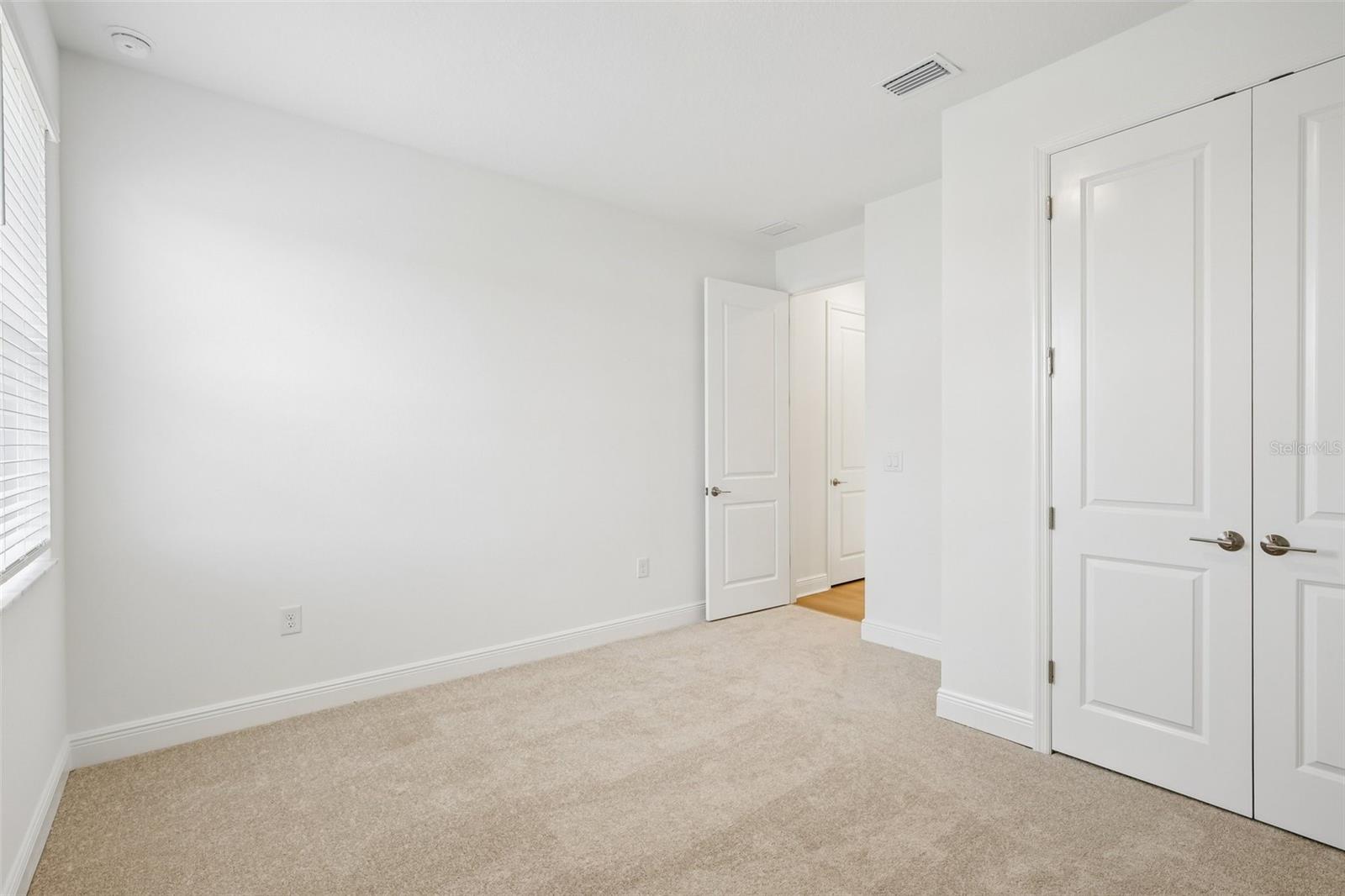 7574 HAWKSTONE DR — photo 31