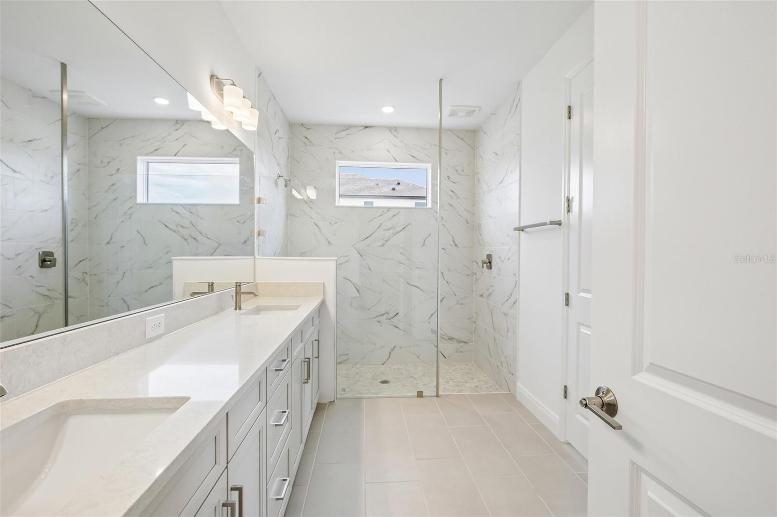 7574 HAWKSTONE DR — photo 28