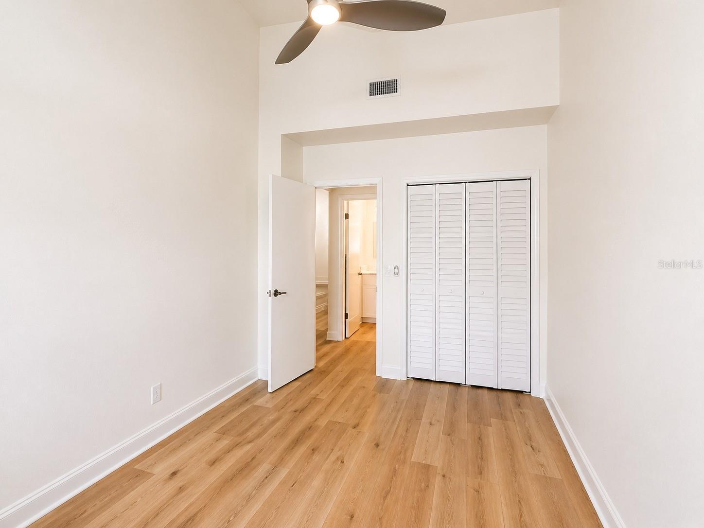 607 S WESTLAND AVE #19 — photo 19