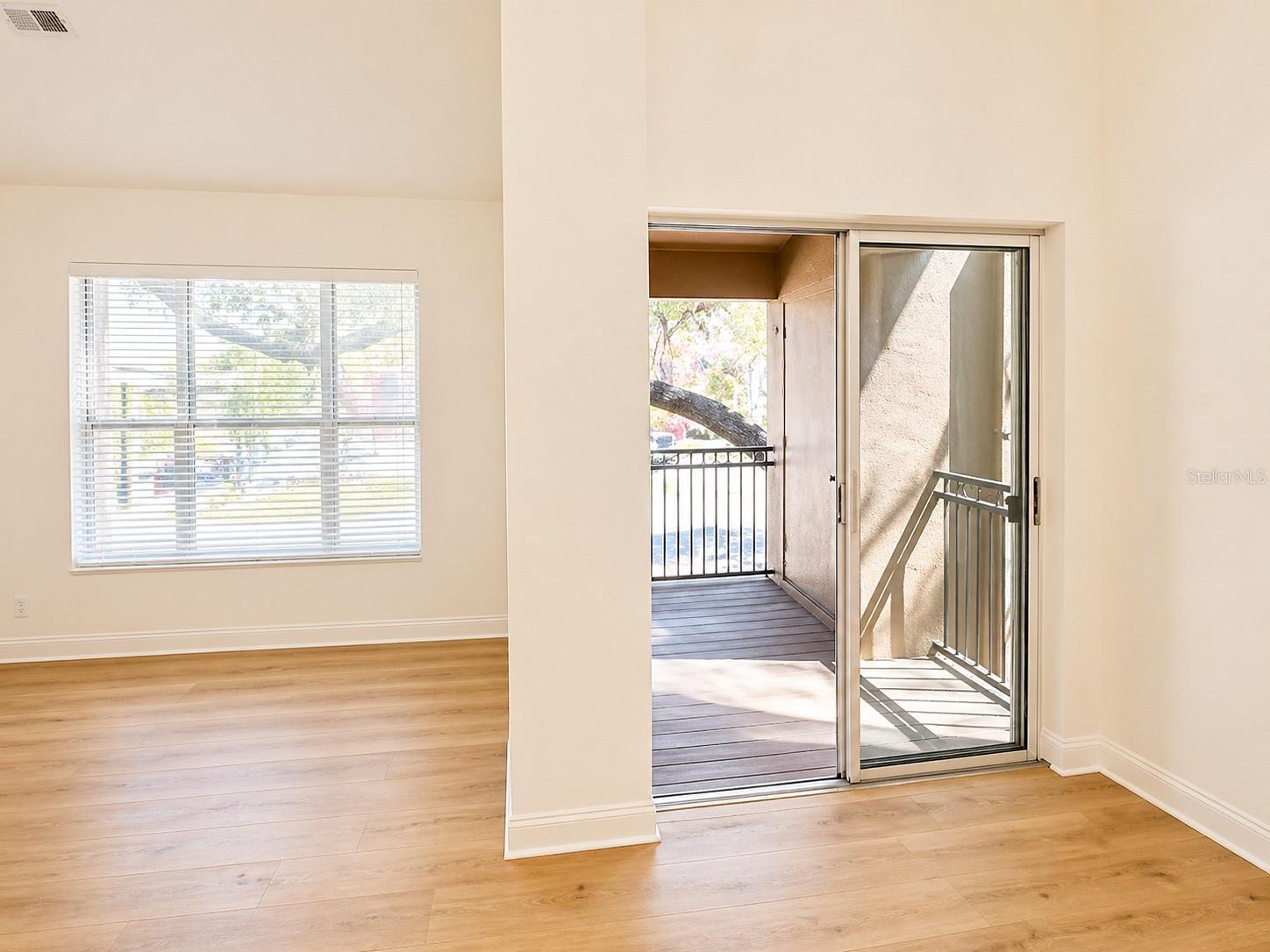 607 S WESTLAND AVE #19 — photo 22