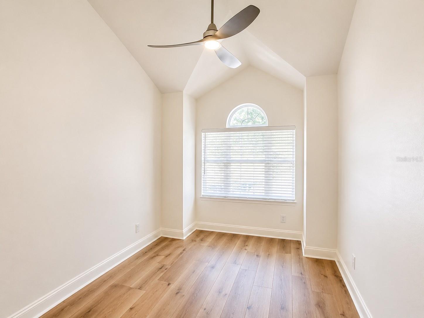 607 S WESTLAND AVE #19 — photo 18