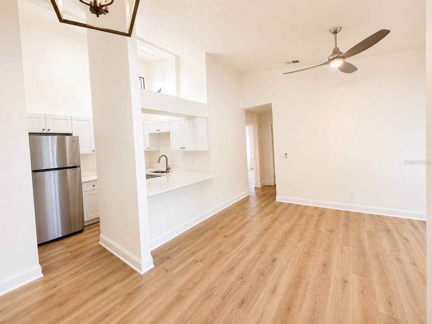 607 S WESTLAND AVE #19 — photo 21