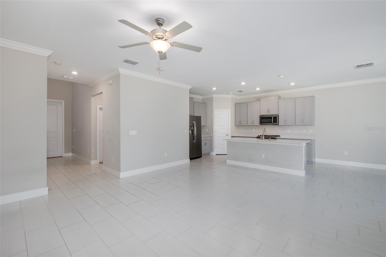 8598 CAMPUS WOODS WAY — photo 84
