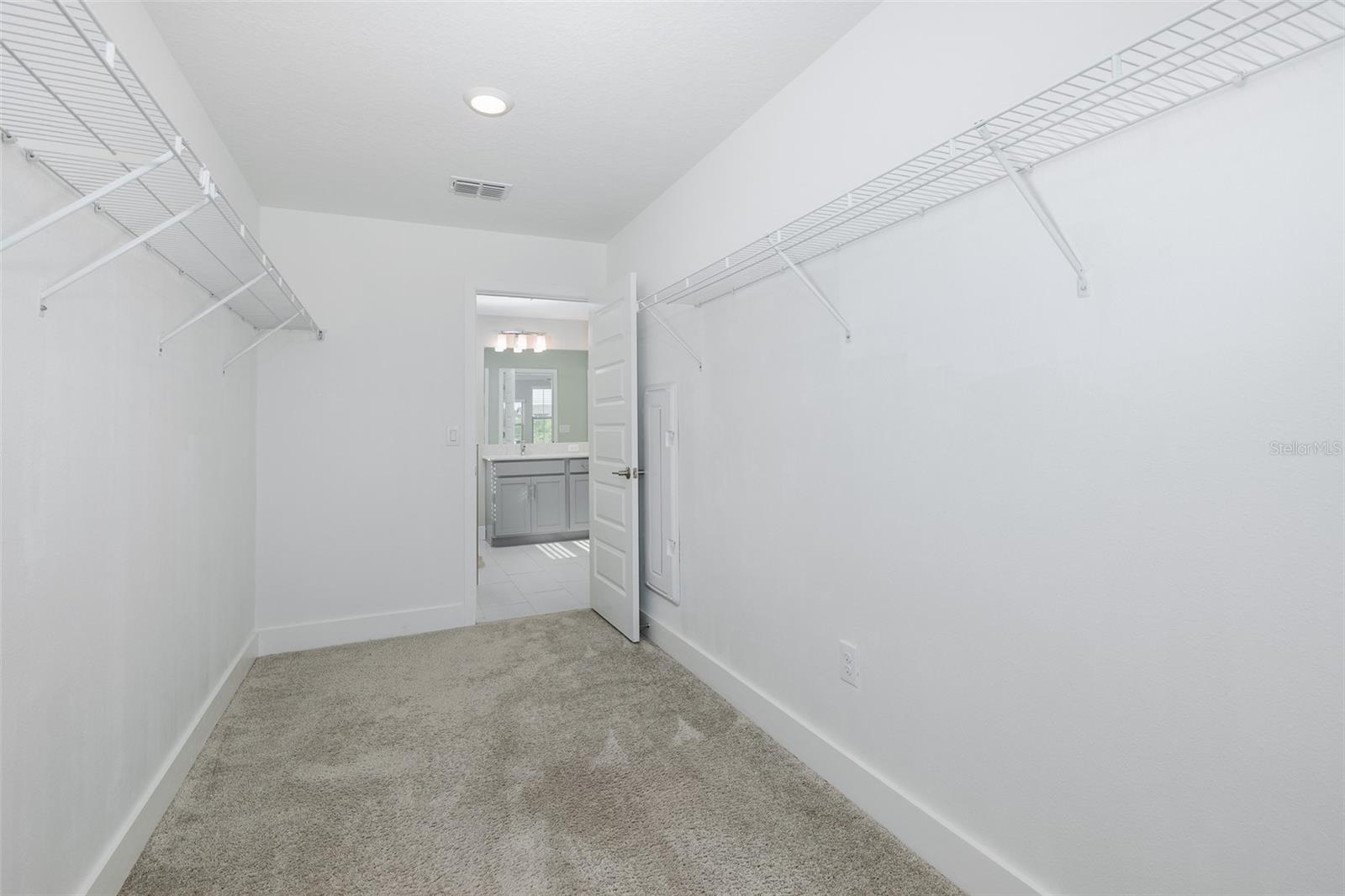8598 CAMPUS WOODS WAY — photo 34