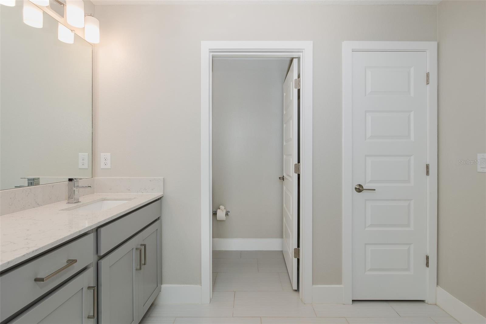 8598 CAMPUS WOODS WAY — photo 88