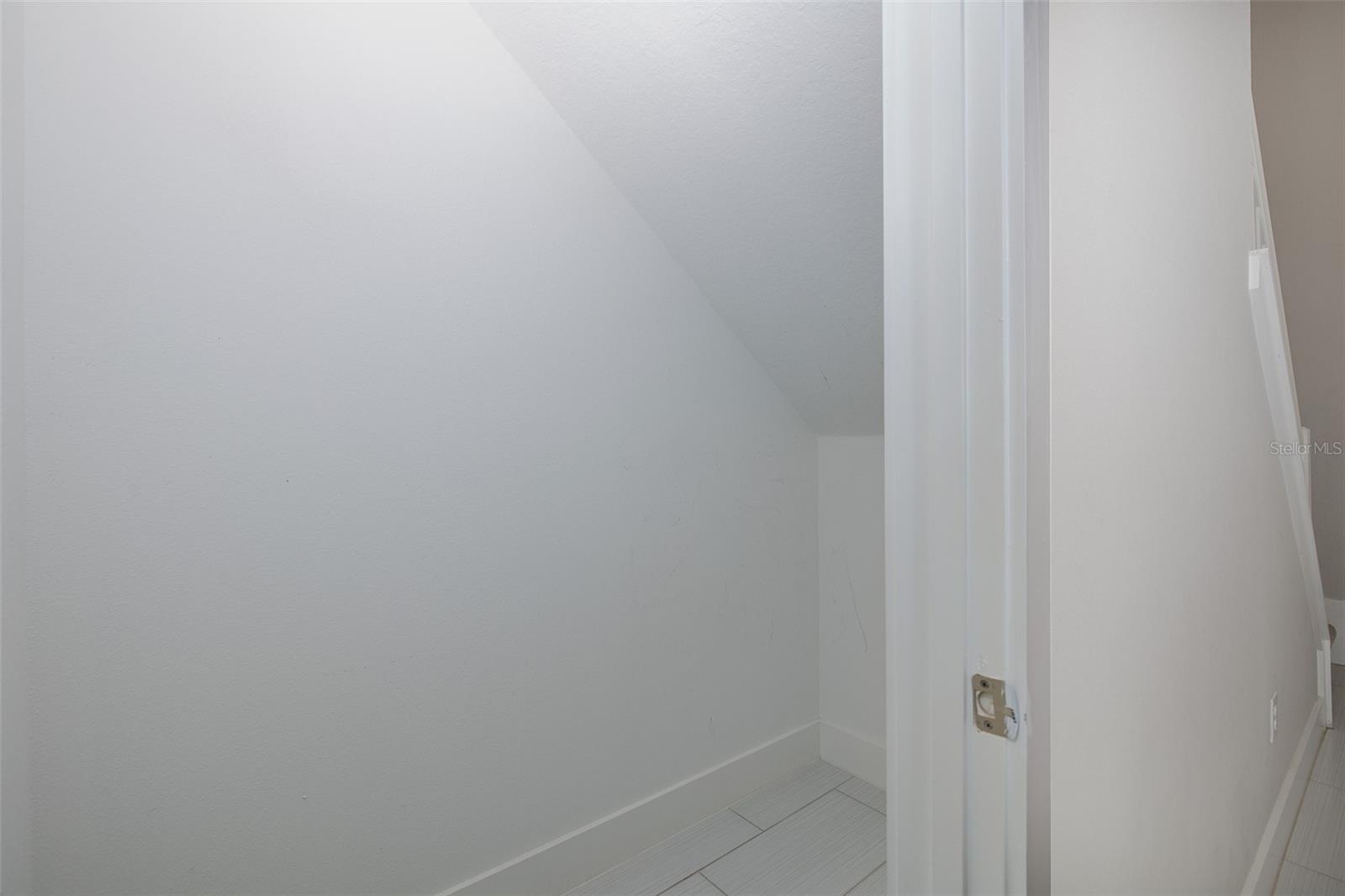 8598 CAMPUS WOODS WAY — photo 93