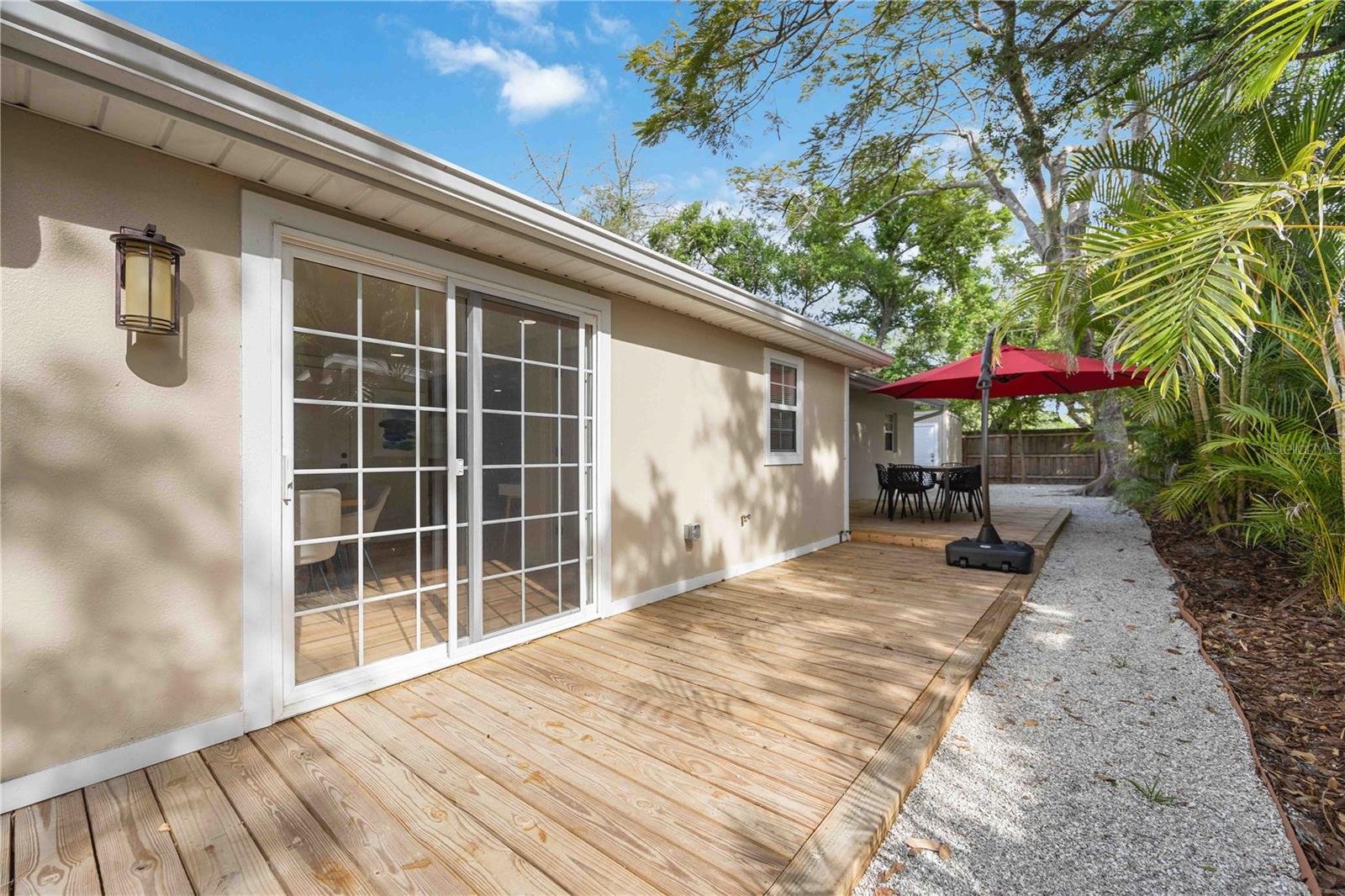 2205 FLOYD ST — photo 31