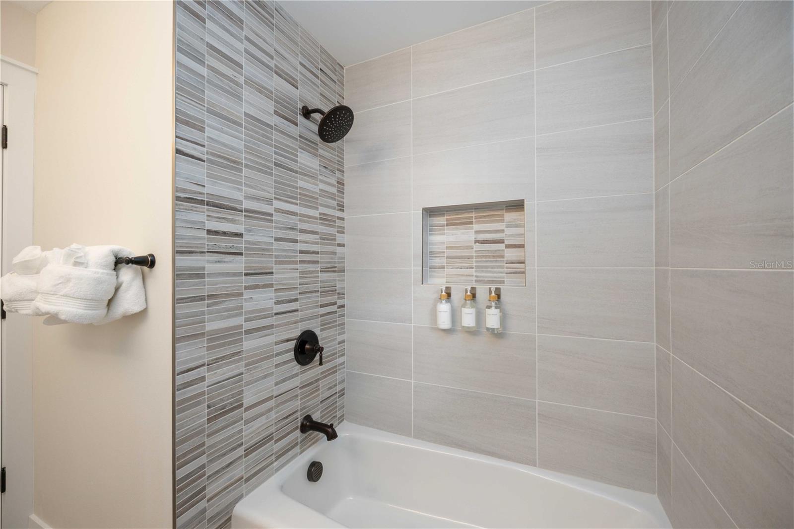 2205 FLOYD ST — photo 22