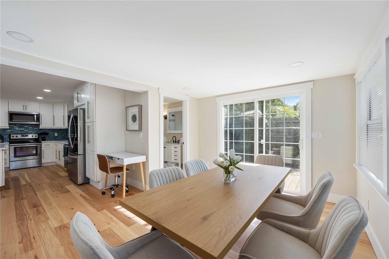 2205 FLOYD ST — photo 16