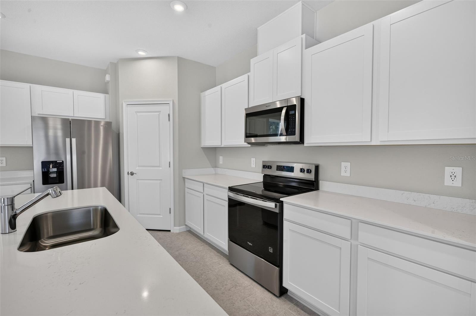 1734 SOARING VIDA ST — photo 12