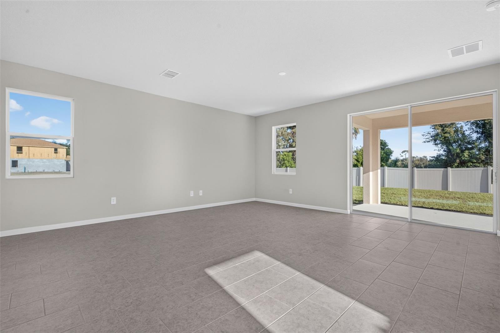 1734 SOARING VIDA ST — photo 20