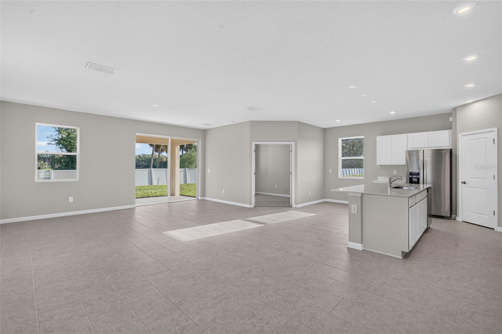 1734 SOARING VIDA ST — photo 13