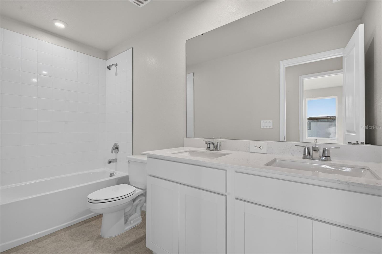 1734 SOARING VIDA ST — photo 37