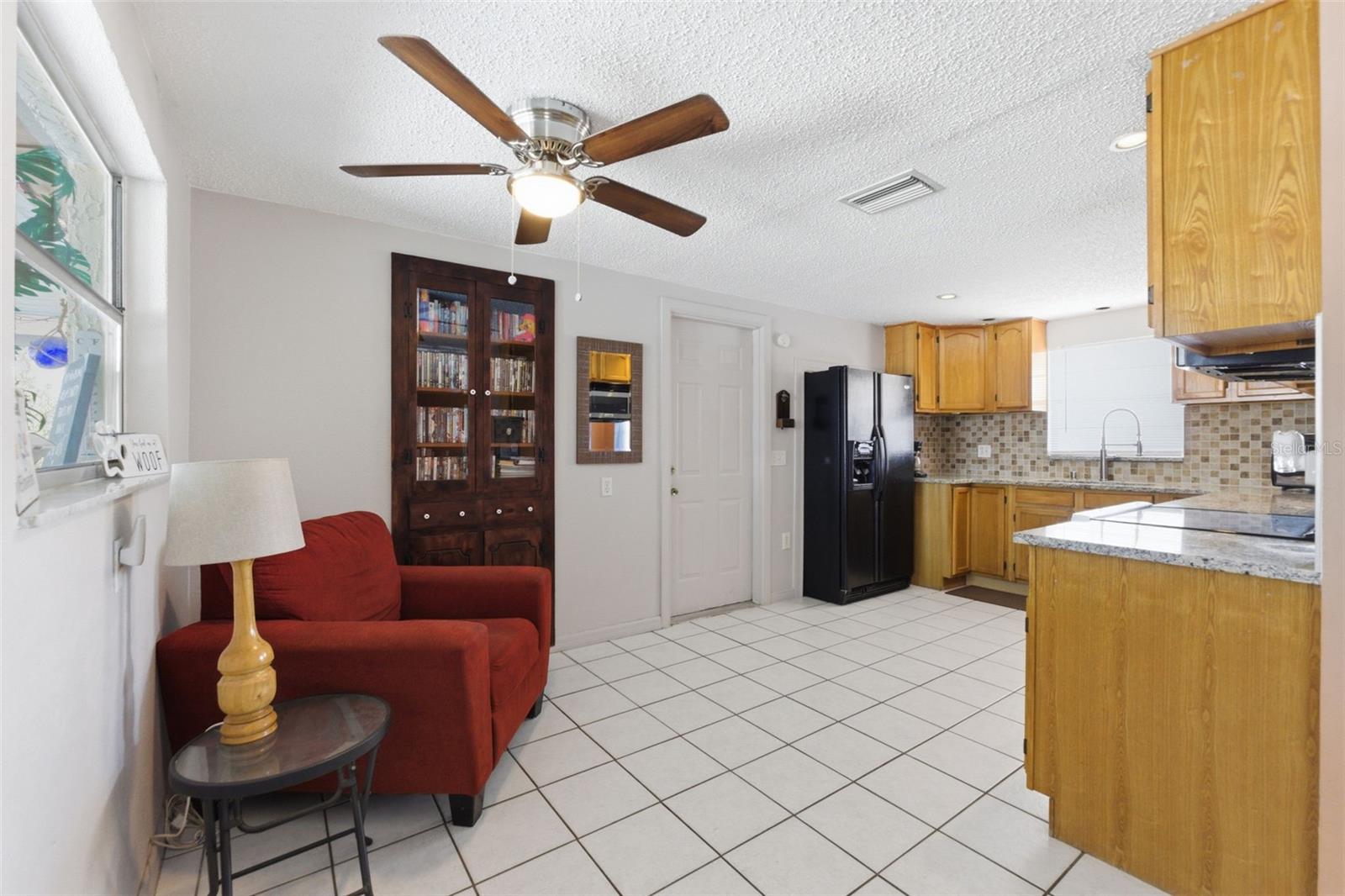 8829 EILEEN DR — photo 6