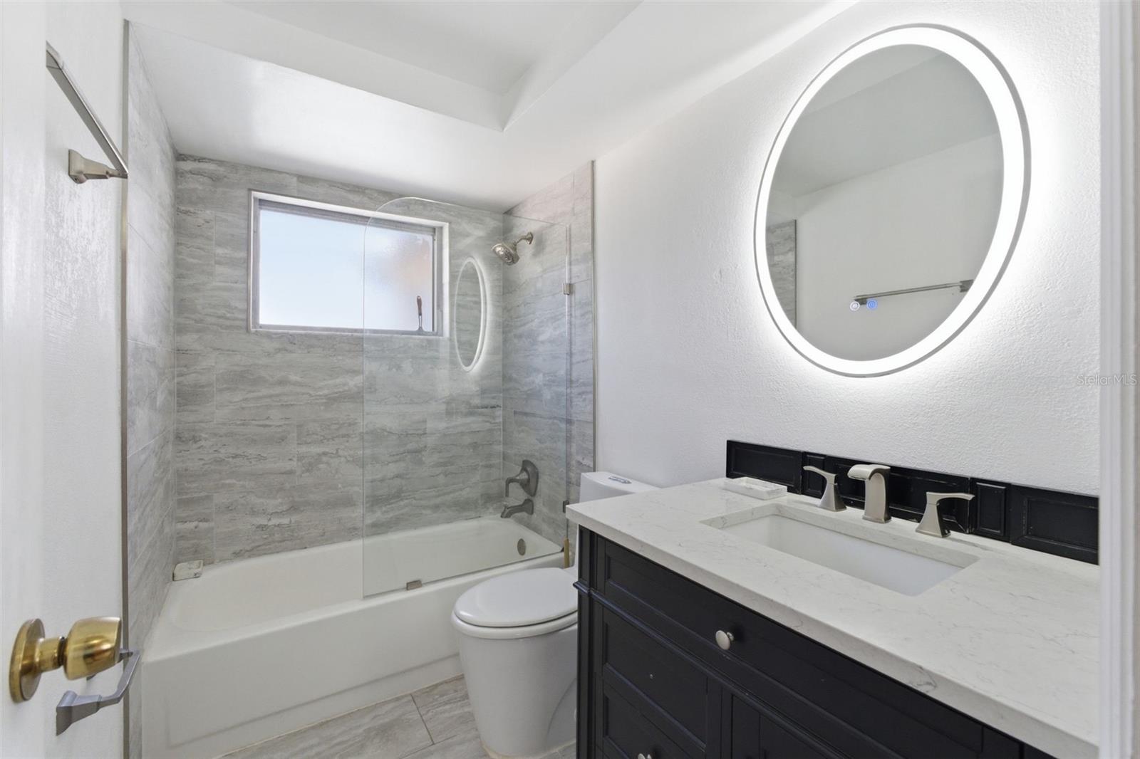 8829 EILEEN DR — photo 16