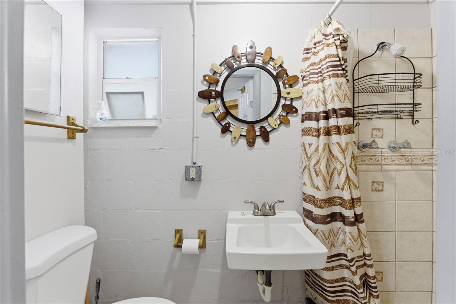 8829 EILEEN DR — photo 18