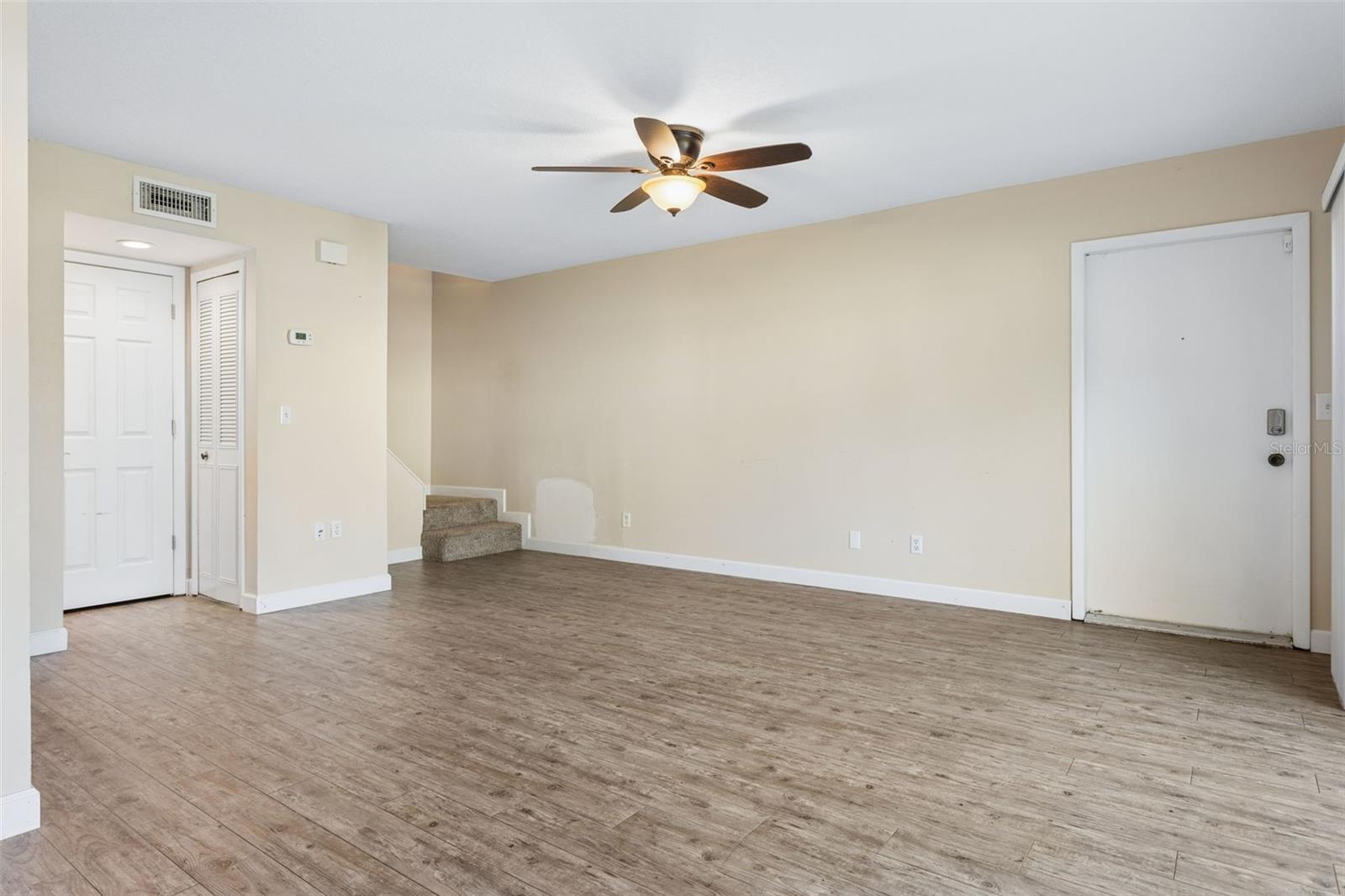 6341 TREETOP CIR #6341 — photo 6
