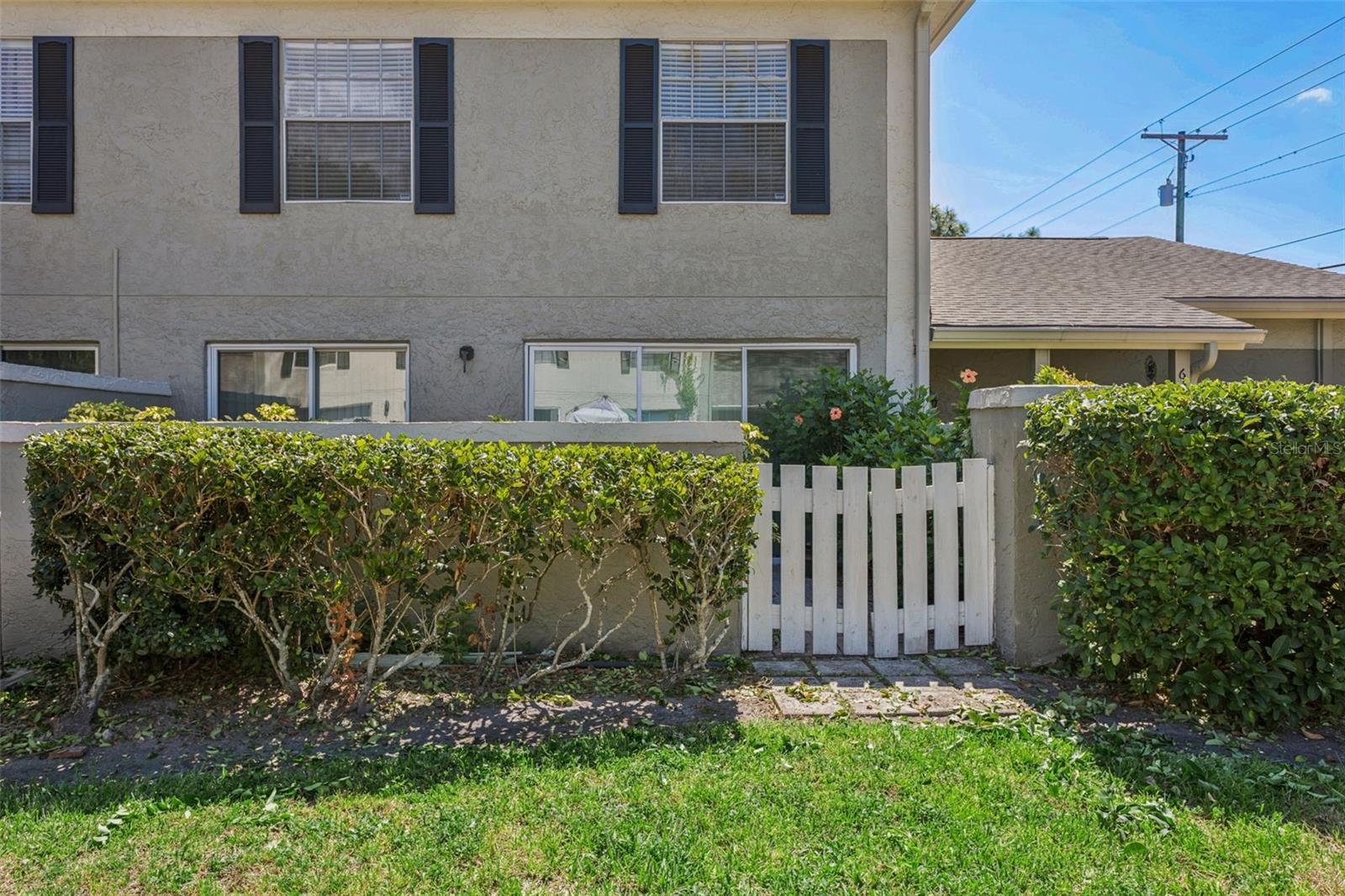 6341 TREETOP CIR #6341 — photo 2