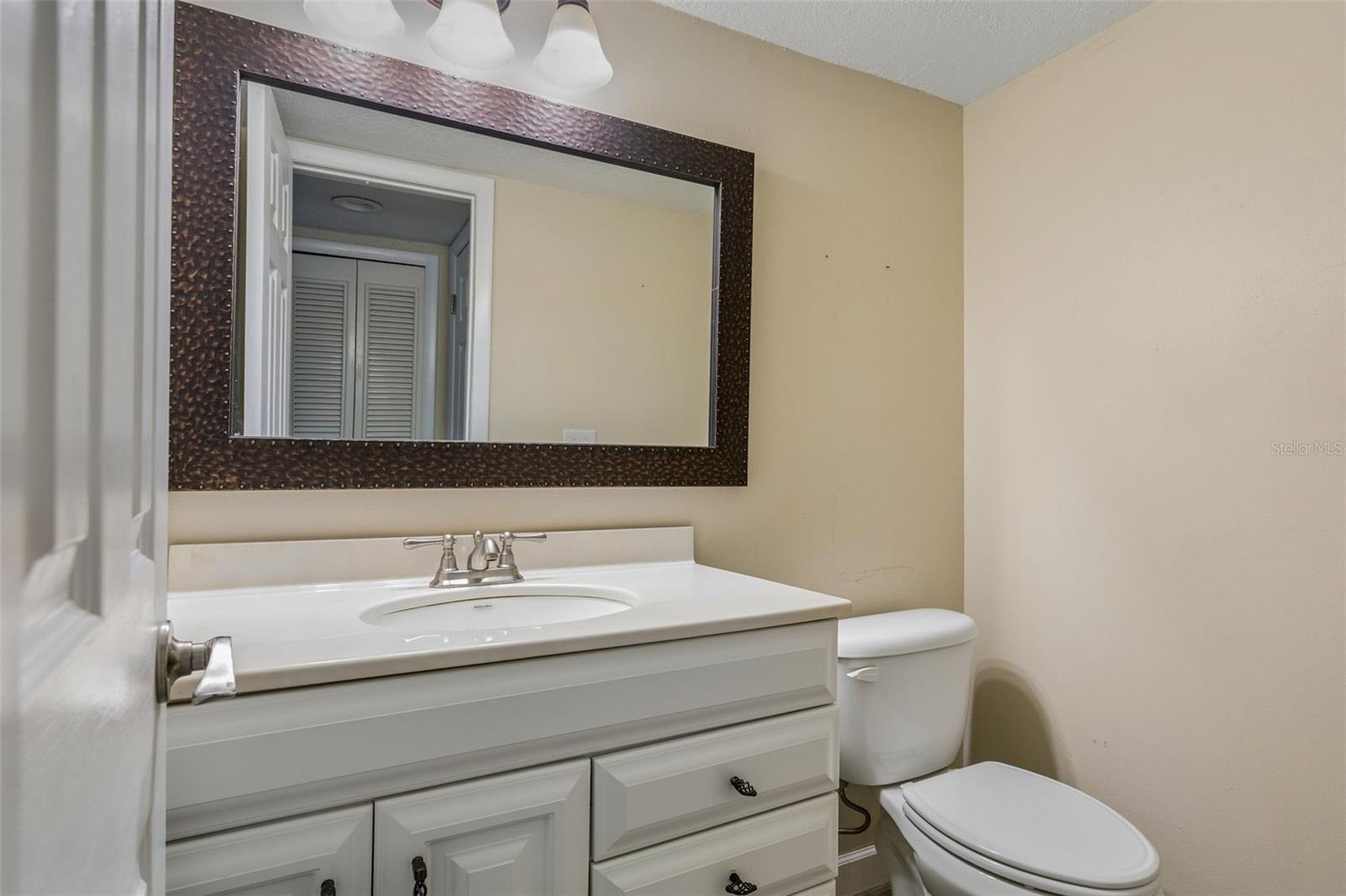 6341 TREETOP CIR #6341 — photo 11
