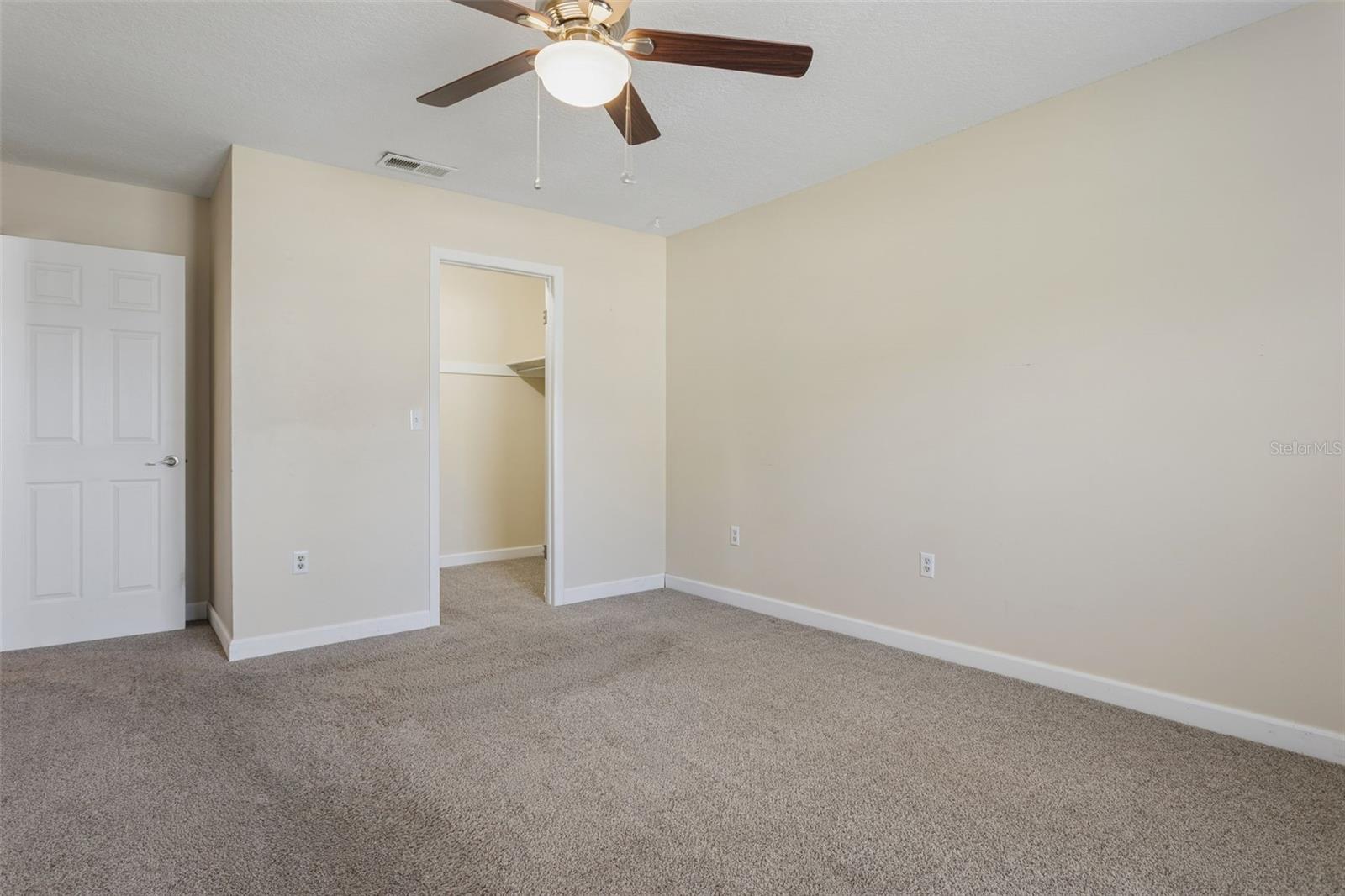 6341 TREETOP CIR #6341 — photo 17