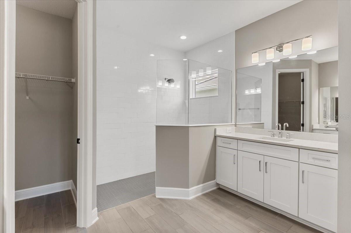 10214 CRYSTAL ISLES CIR — photo 27
