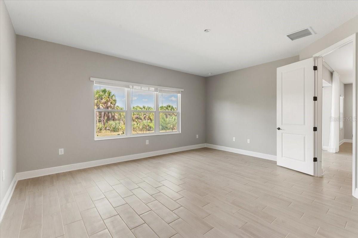 10214 CRYSTAL ISLES CIR — photo 22