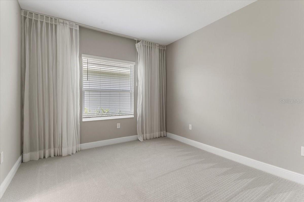 10214 CRYSTAL ISLES CIR — photo 33
