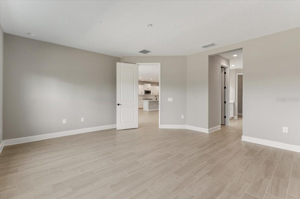 10214 CRYSTAL ISLES CIR — photo 23