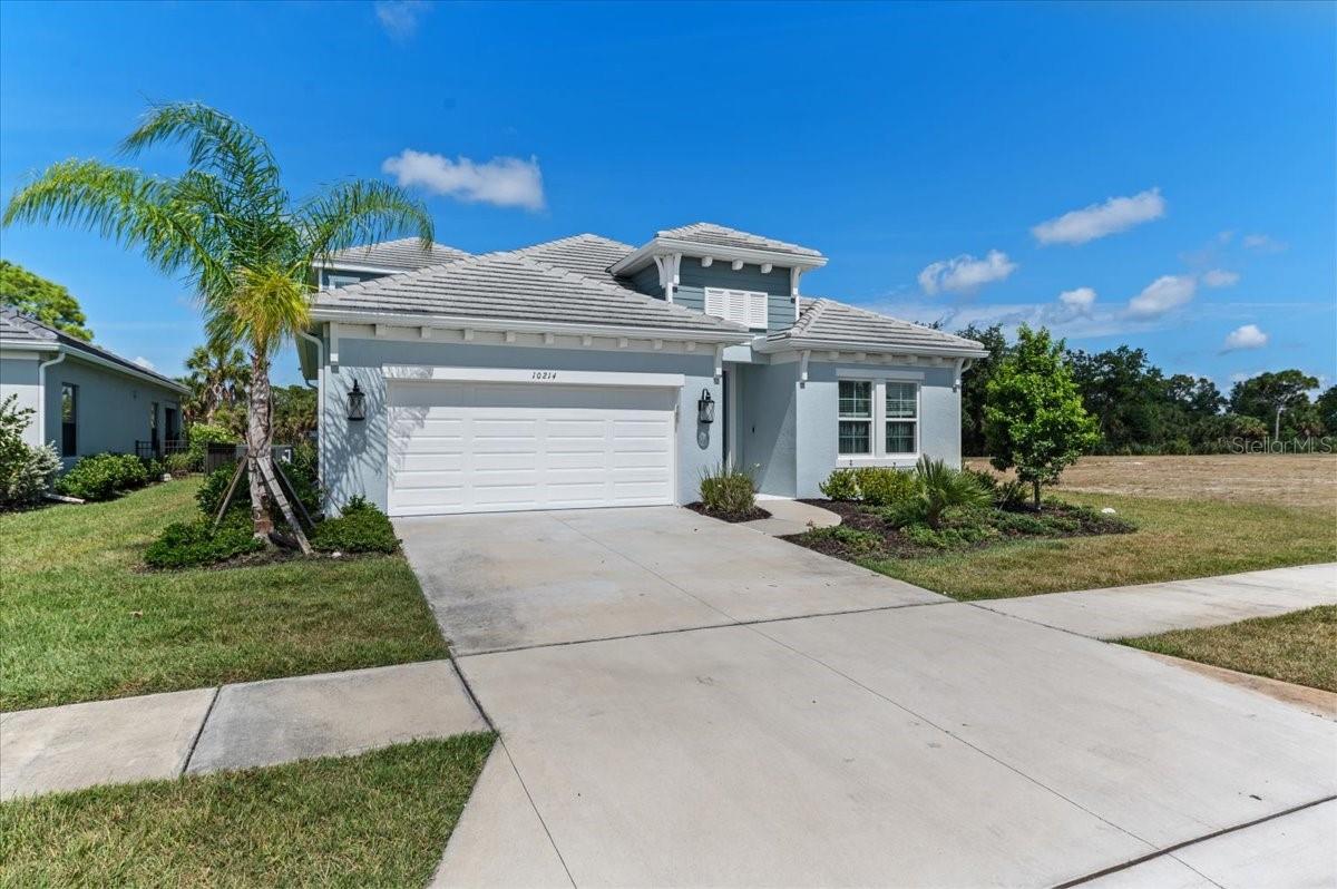 10214 CRYSTAL ISLES CIR — photo 2