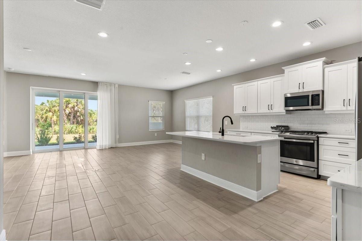 10214 CRYSTAL ISLES CIR — photo 14